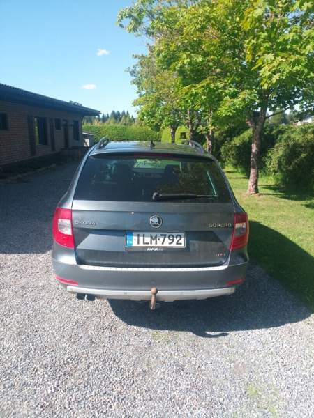 Skoda Superb Iisalmi - valokuva 4
