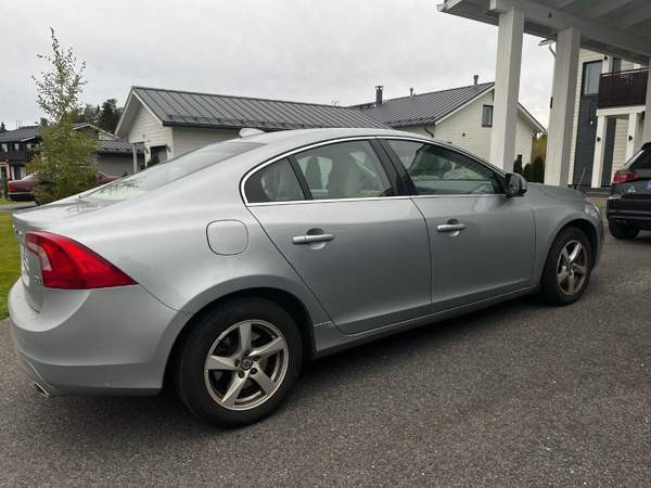 Volvo S60 Oulu - valokuva 4