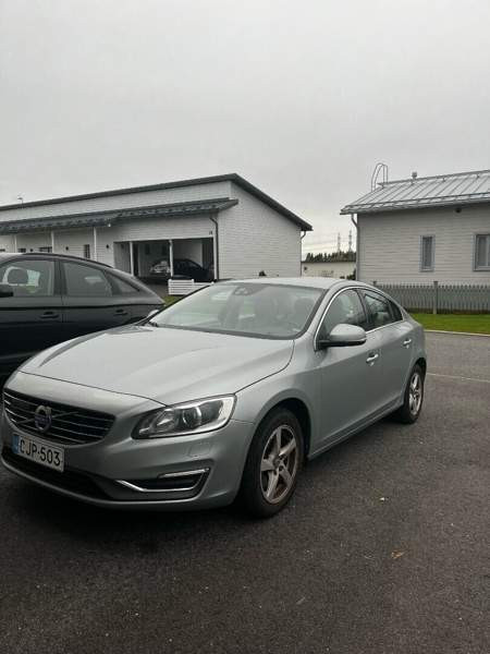 Volvo S60 Oulu - valokuva 1