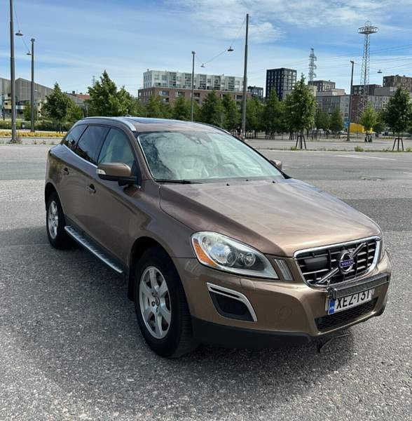 Volvo XC60 Helsinki - valokuva 2