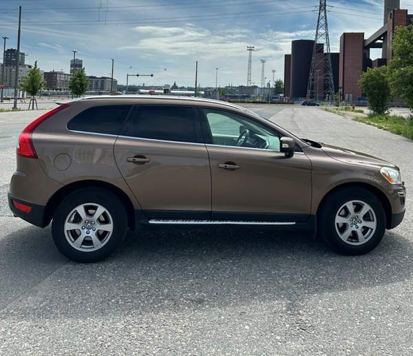 Volvo XC60 Helsinki - valokuva 1