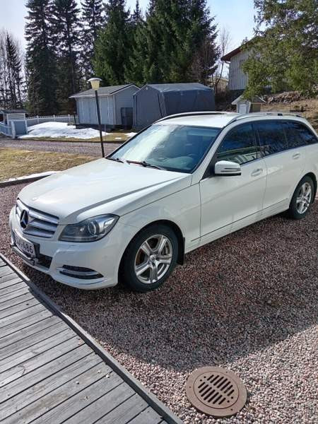Mercedes-Benz C Glebychevo - valokuva 3