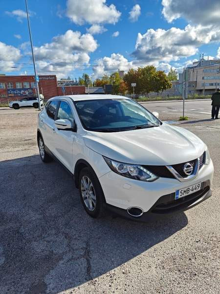 Nissan Qashqai Vantaa - valokuva 1