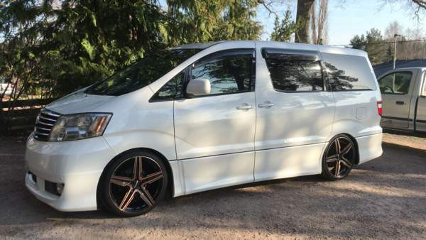 Toyota Alphard Каарина - изображение 4