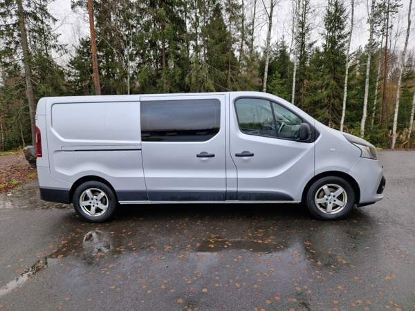 Renault Trafic Oulu - valokuva 4