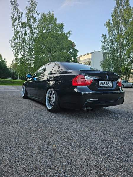 BMW 330 Jyväskylä - valokuva 5