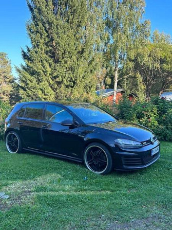 Volkswagen Golf Kurikka - valokuva 1