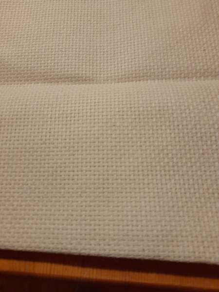 Luonnonvalkoinen Aida-käsityökangas Kuusamo – foto 1