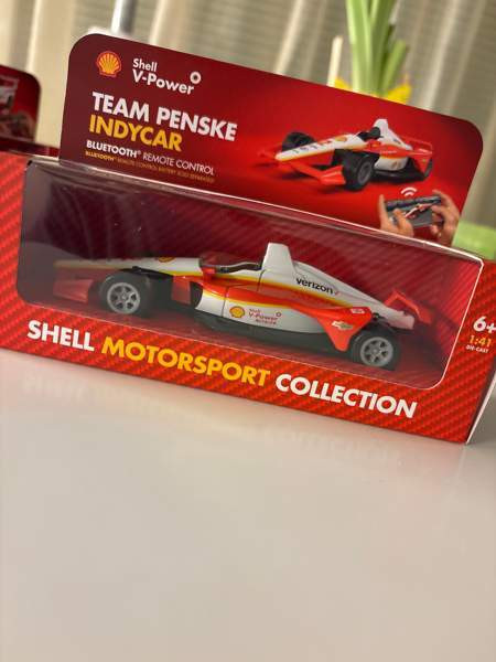 Kauko-ohjattavaa urheiluautoa ja akku Espoo - photo 3