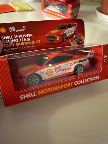 Kauko-ohjattavaa urheiluautoa ja akku Espoo - photo 4