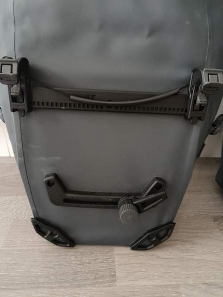 Thulen 13-litran pyöräilylaukut (2 kpl) Helsinki – foto 3