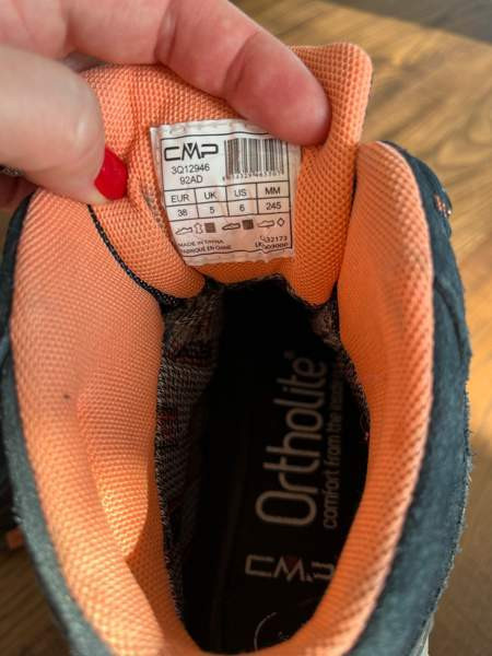 Vedenpitävät naisten ulkoilukengätä koko 38 Helsinki - изображение 5