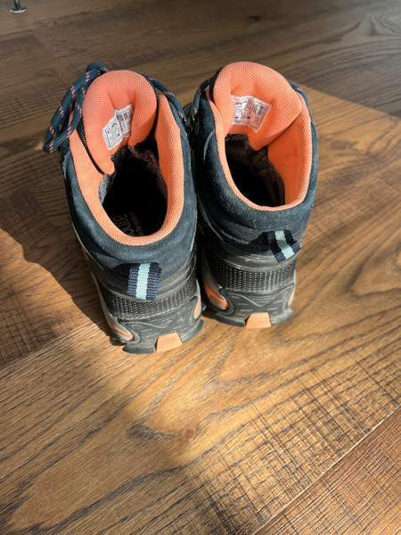 Vedenpitävät naisten ulkoilukengätä koko 38 Helsinki - изображение 2