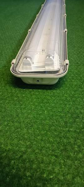 Loisteputkivalaisin 4 kpl (yht. 30€) Akaa - valokuva 8