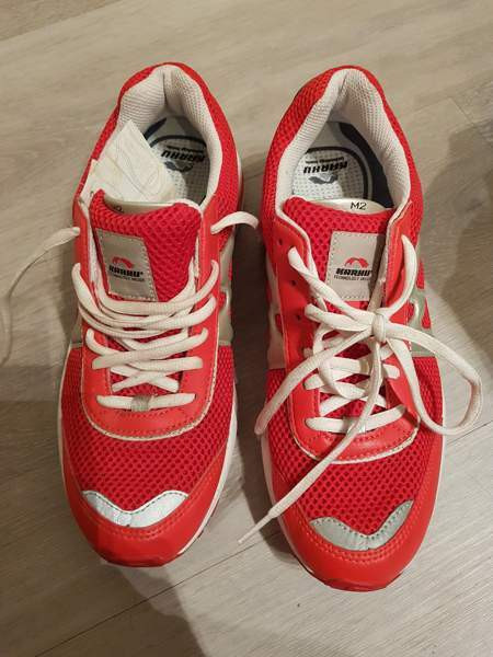 Karhun tennarit Helsinki - valokuva 1