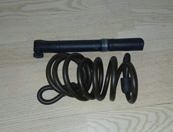 Lukitusvaijeri ja pumppu Helsinki - изображение 1