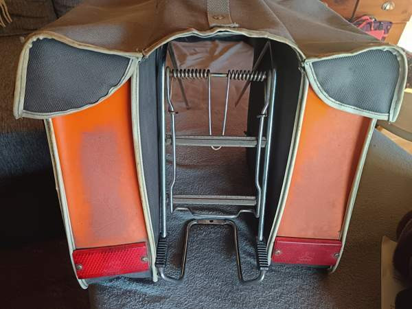 Pyörälaukut/1960-luku +tavarateline Naantali – foto 3