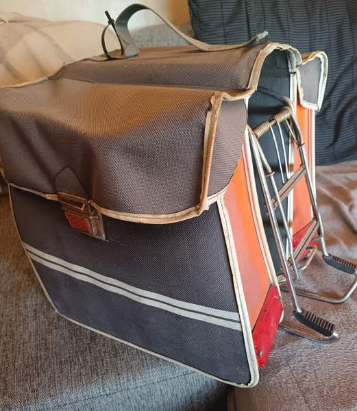 Pyörälaukut/1960-luku +tavarateline Naantali – foto 1