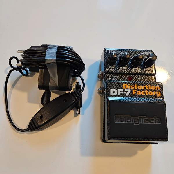 Digitech distortion factory df-7 säröpedaali Jyvaeskylae – foto 1