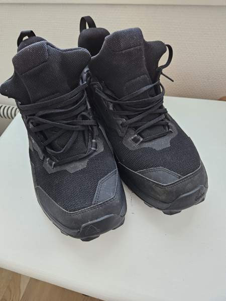 Adidas Terrex AX4 Jyväskylä - valokuva 2