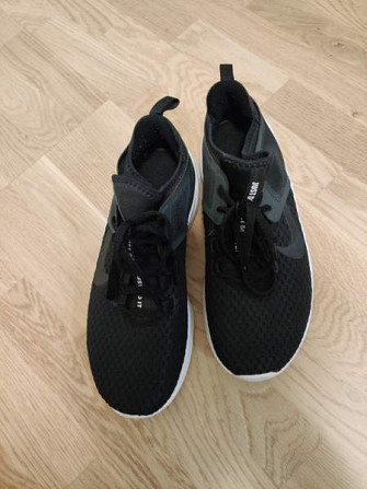 Naisten treenikengät Nike Kangasala – foto 2