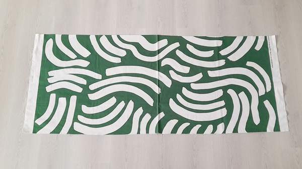 Uusi Marimekko Hyräily -kangas Turku – foto 2