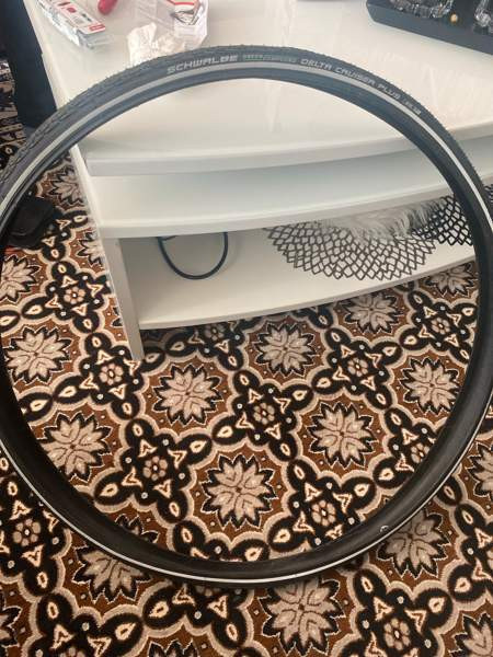 Schwalbe kesä rengaat kokoa (28 x 1.10) Helsinki - valokuva 1