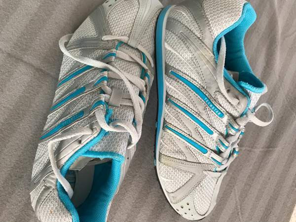 Uudet Adidas lenkkarit koko 40,5 Helsinki - valokuva 2