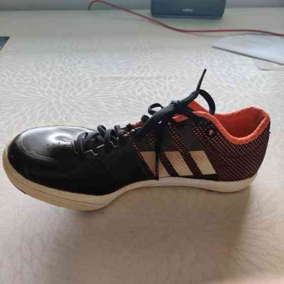 Hyppypiikkarit Adidas Kouvola