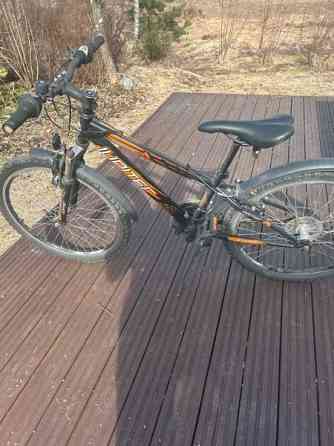 Poikien pyörä 24” , 7v Kangasala