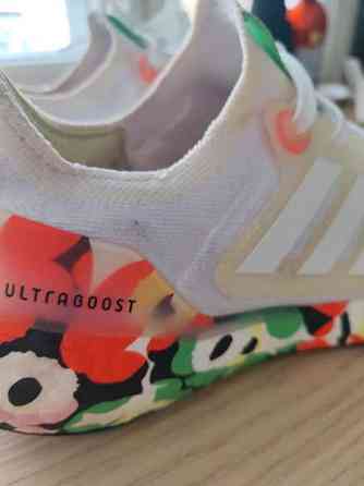 Adidas X Marimekko Ultraboost juoksukengät 39 1/3 Jyvaeskylae