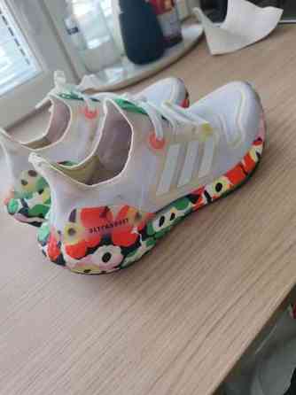 Adidas X Marimekko Ultraboost juoksukengät 39 1/3 Jyvaeskylae