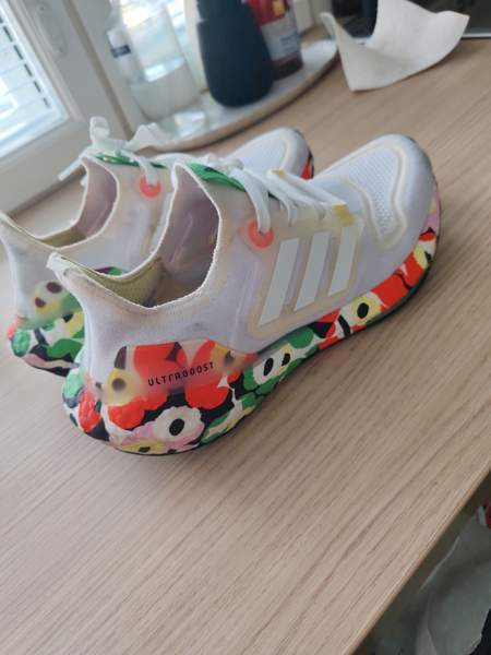 Adidas X Marimekko Ultraboost juoksukengät 39 1/3 Jyväskylä - valokuva 1