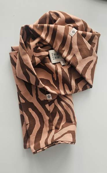 Kaiko Zebra Oak pipo ja tuubihuivi Keminmaa - valokuva 2