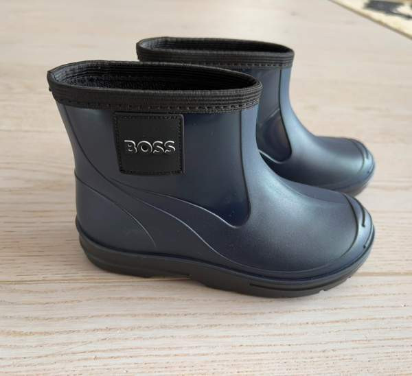 Hugo Boss kumisaappaat Oulu - valokuva 1