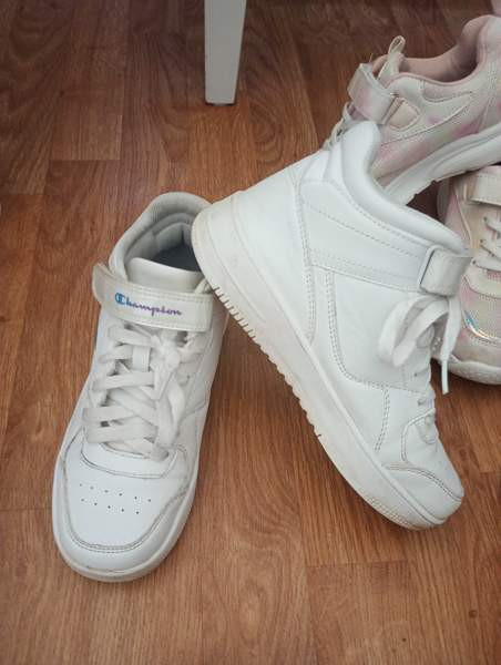 Lenkkarit 35 koossa Kotka - valokuva 3