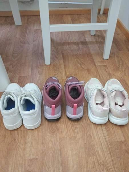 Lenkkarit 35 koossa Kotka - valokuva 4