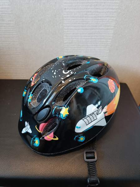 Lasten pyöräilykypärä Seinaejoki – foto 1