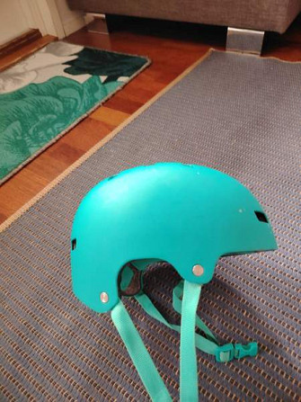 Bell kypärä (M / 55-59cm) Туусула - изображение 1