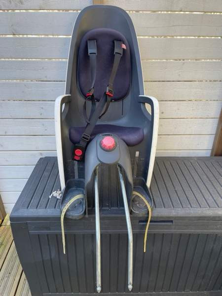 Lastenistuin pyörään Espoo - valokuva 1