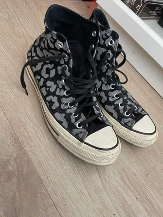 Converse Chuck Taylor Порвоо - изображение 1