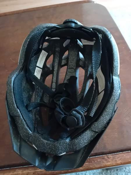 Pyöräilykypärä Tampere – foto 2