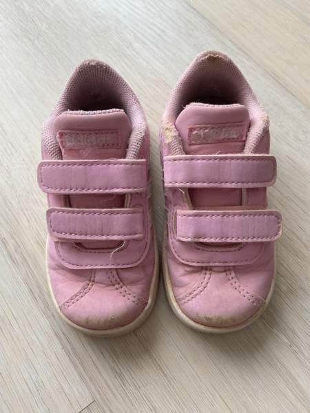 Adidas lenkkarit 22 Эспоо - изображение 1