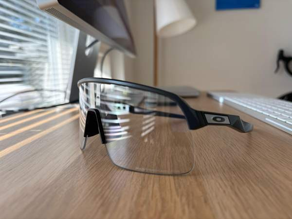 Oakley Urheilulasit Sutro Lite Matt Harmaa/Clear Photochromic Espoo - valokuva 2
