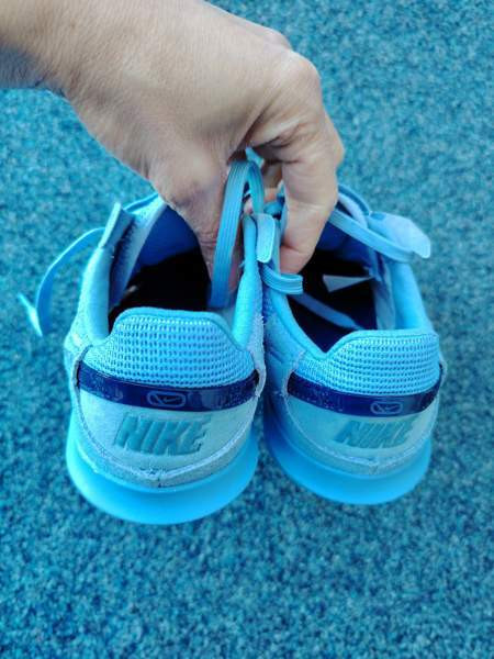 Jalkapallokengät asfaltille Espoo - valokuva 4