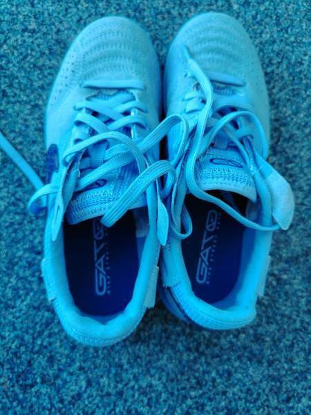 Jalkapallokengät asfaltille Espoo - valokuva 5