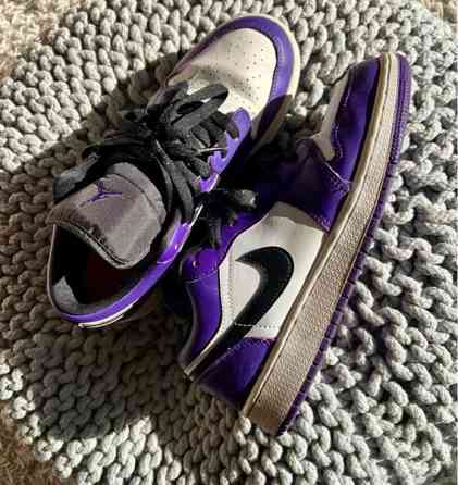 Nike Air Jordan 1 low pari krt käytetty Jyväskylä