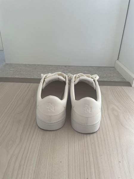 Race marine tennarit 37 Lieto - valokuva 3