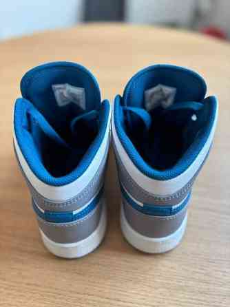 Nike Air Jordan 1 Mid (GS) Tuusula