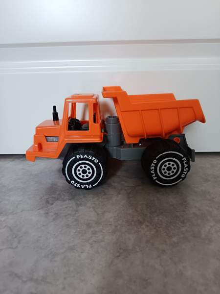 Plasto kuorma-auto Вантаа - изображение 1